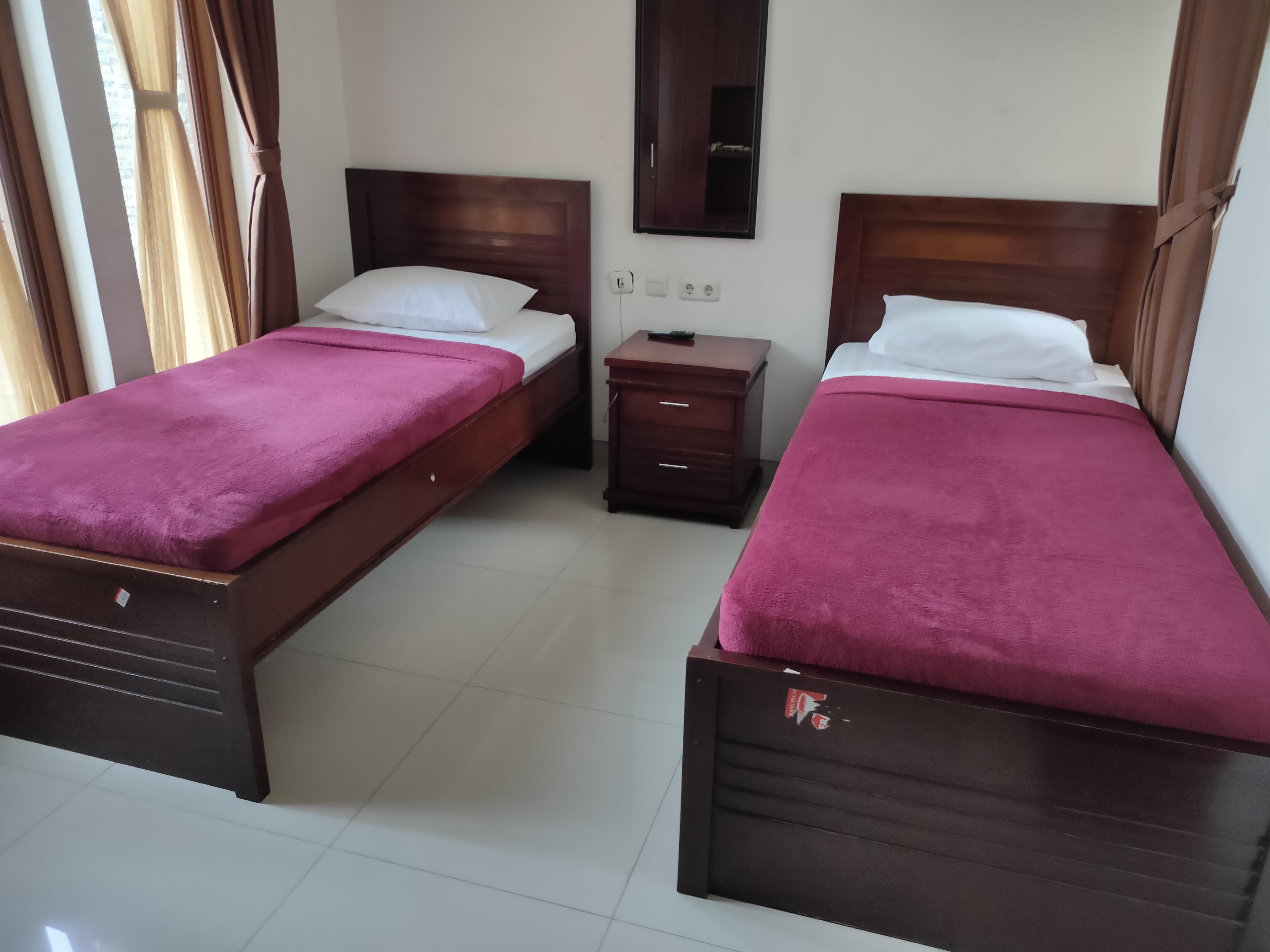 Hotel Oyo 3894 Karunia Muslim Syariah à Jakarta Extérieur photo
