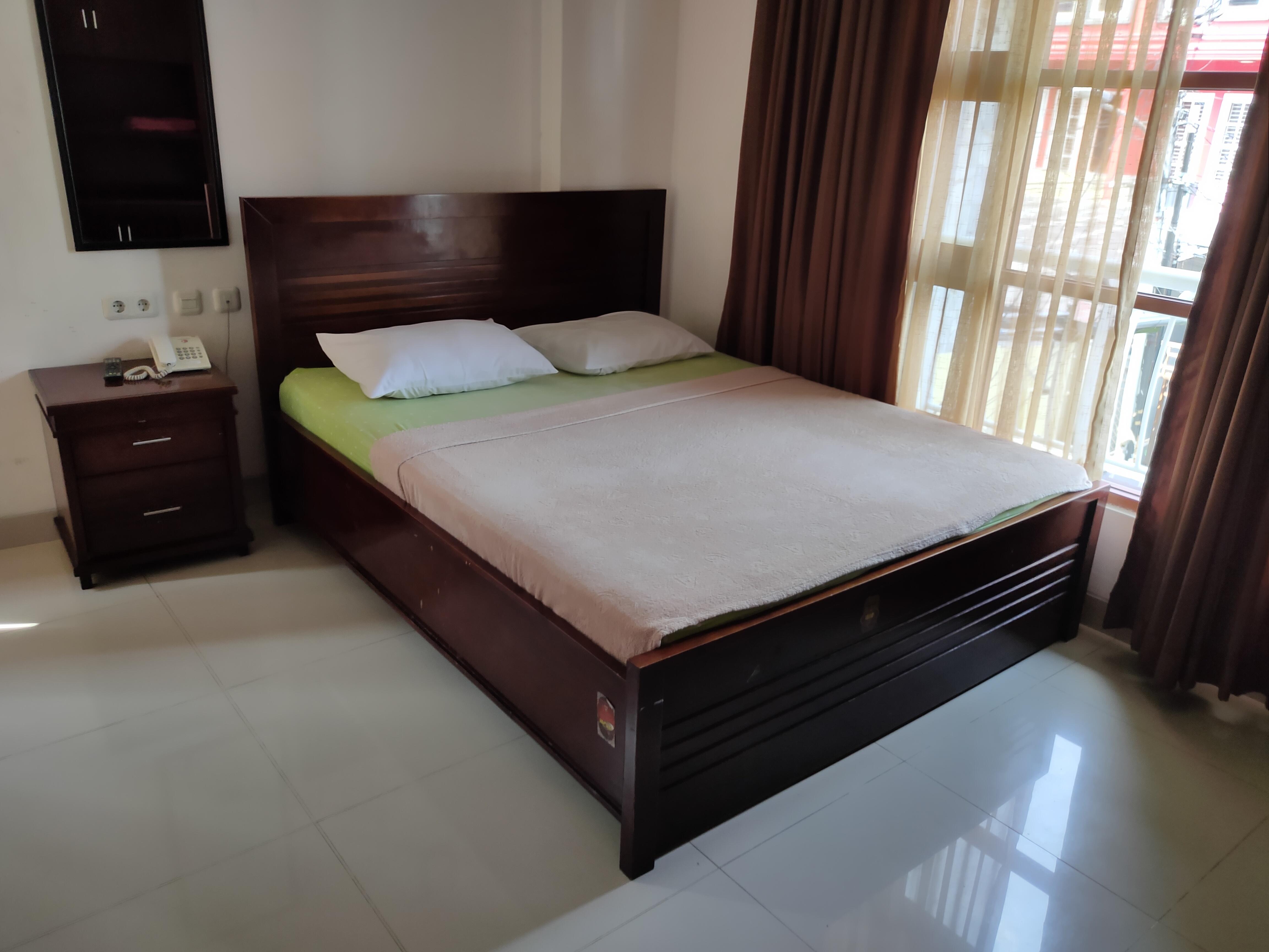 Hotel Oyo 3894 Karunia Muslim Syariah à Jakarta Extérieur photo