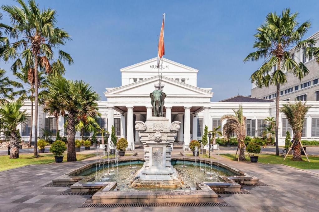 Hotel Oyo 3894 Karunia Muslim Syariah à Jakarta Extérieur photo